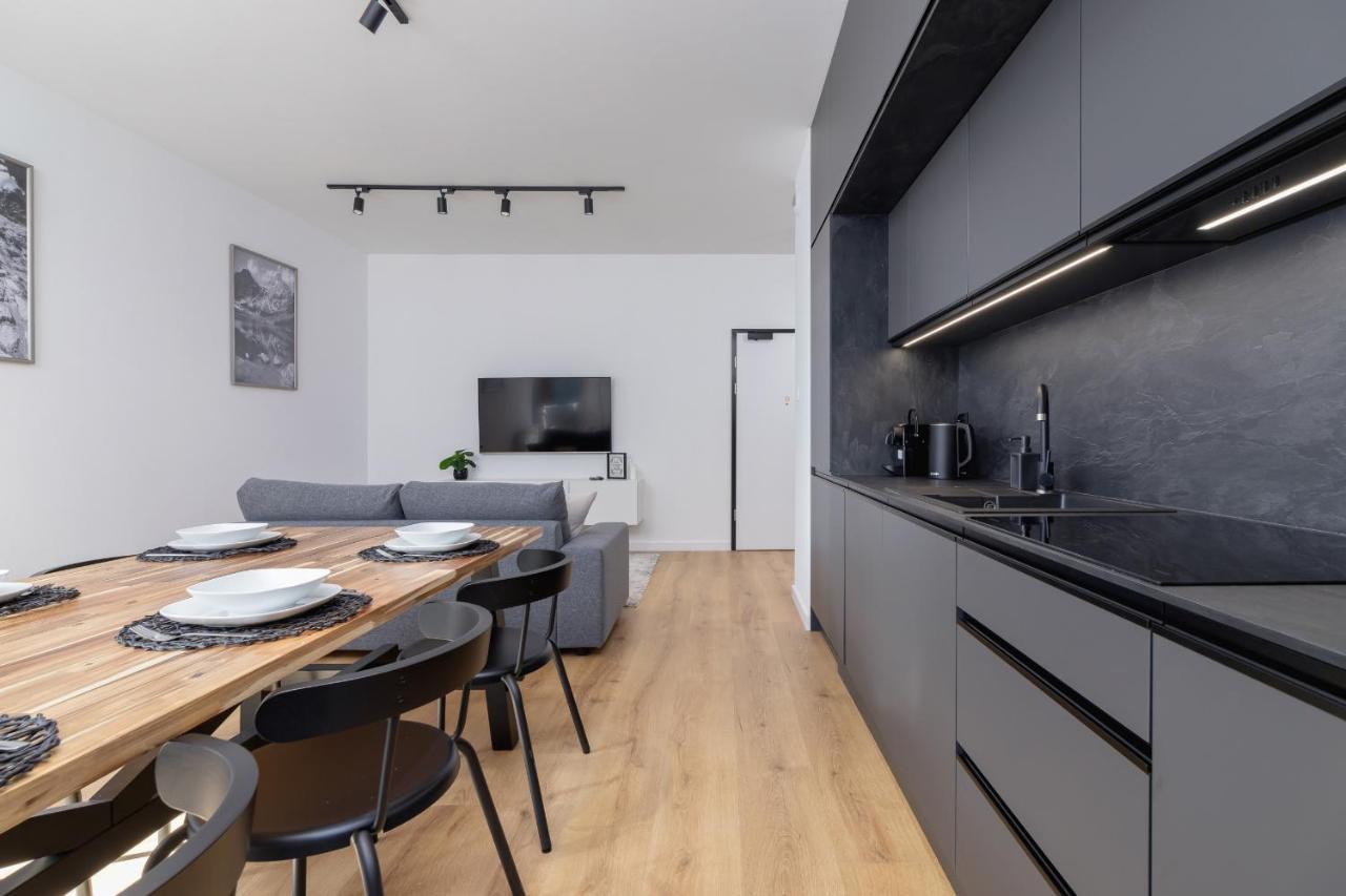 Luxurious Apartment Rakowicka Krakow By Renters Prestige Zewnętrze zdjęcie