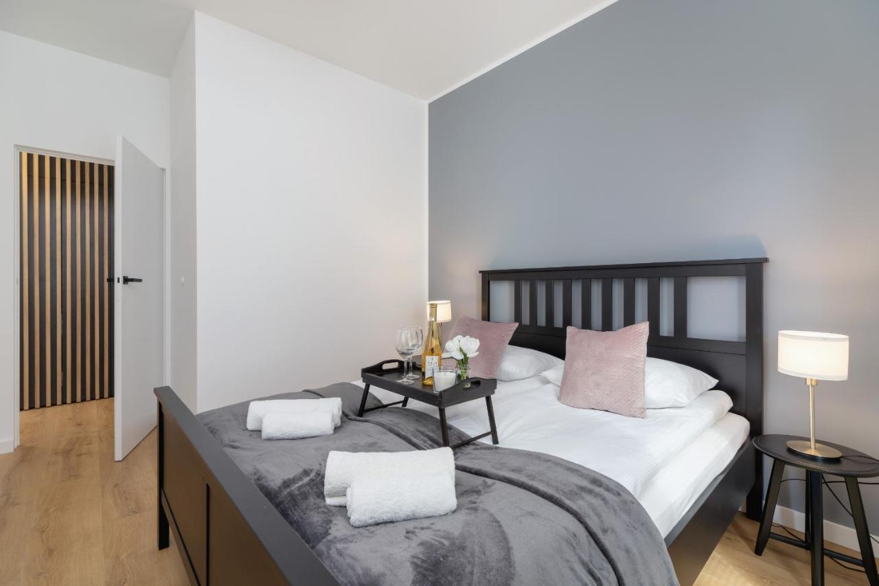 Luxurious Apartment Rakowicka Krakow By Renters Prestige Zewnętrze zdjęcie