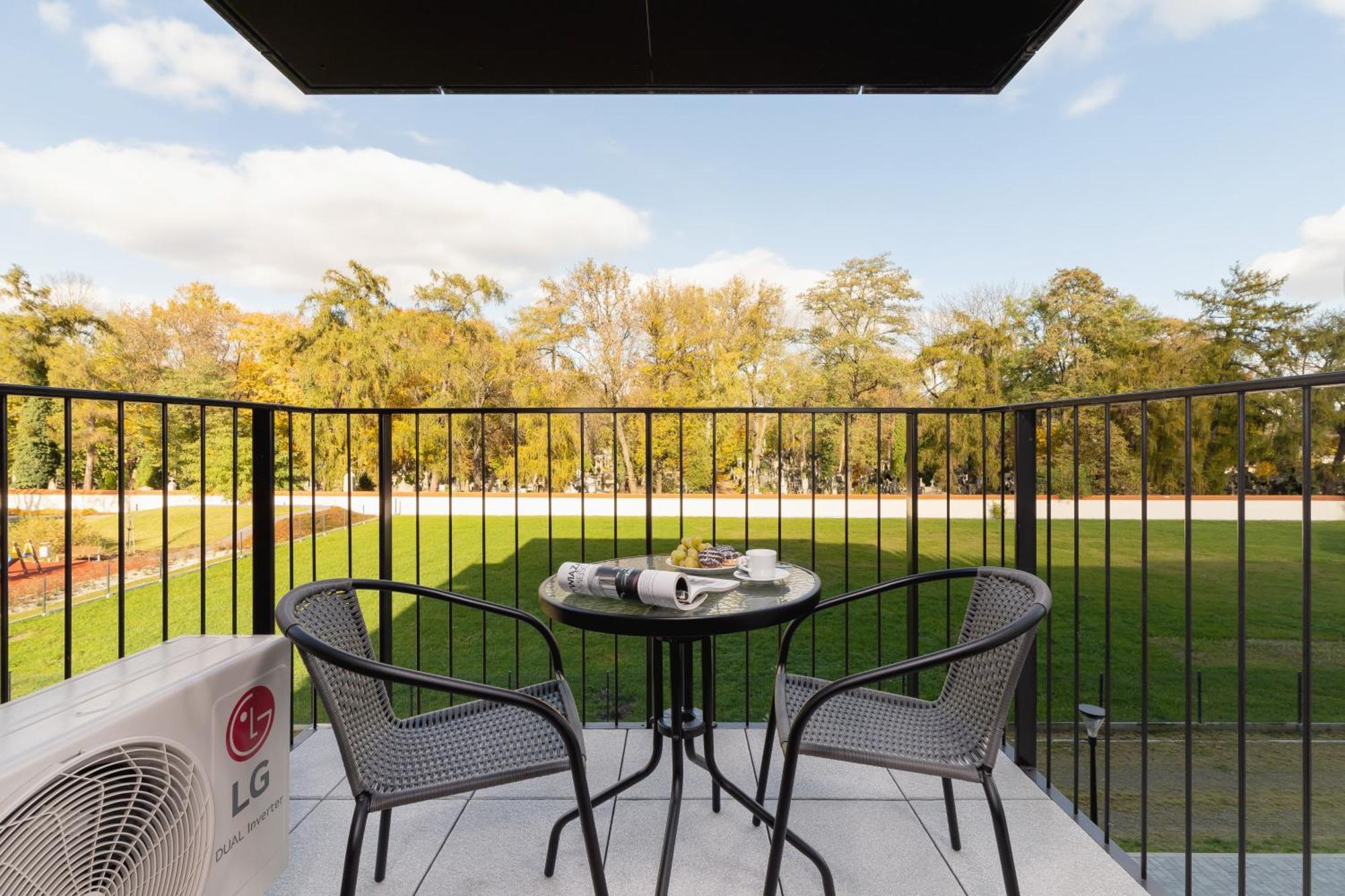 Luxurious Apartment Rakowicka Krakow By Renters Prestige Zewnętrze zdjęcie